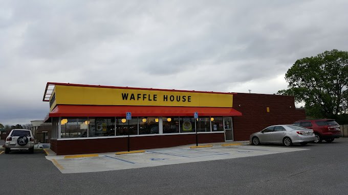 Waffle House outside view