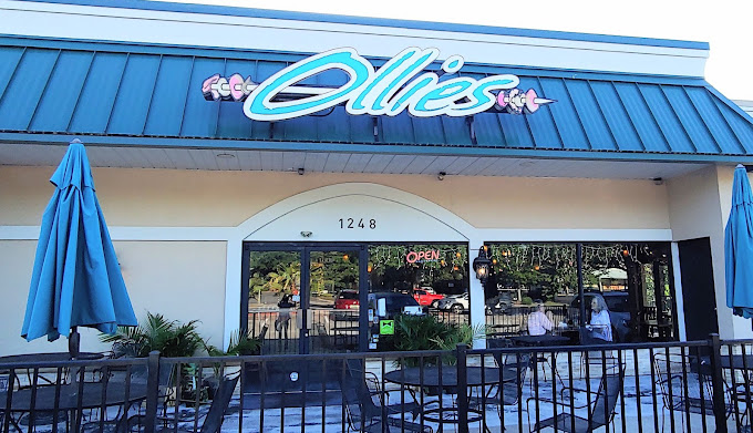 Ollie's Mediterranean Grille outside view