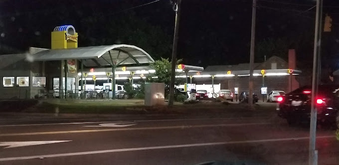 Sonic Drive-In outside view