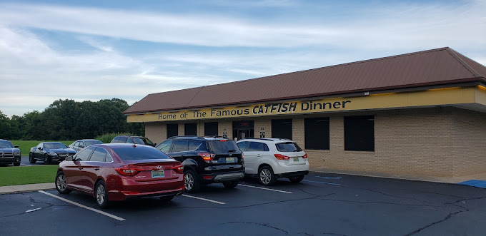 Newbern's Restaurant parking lot